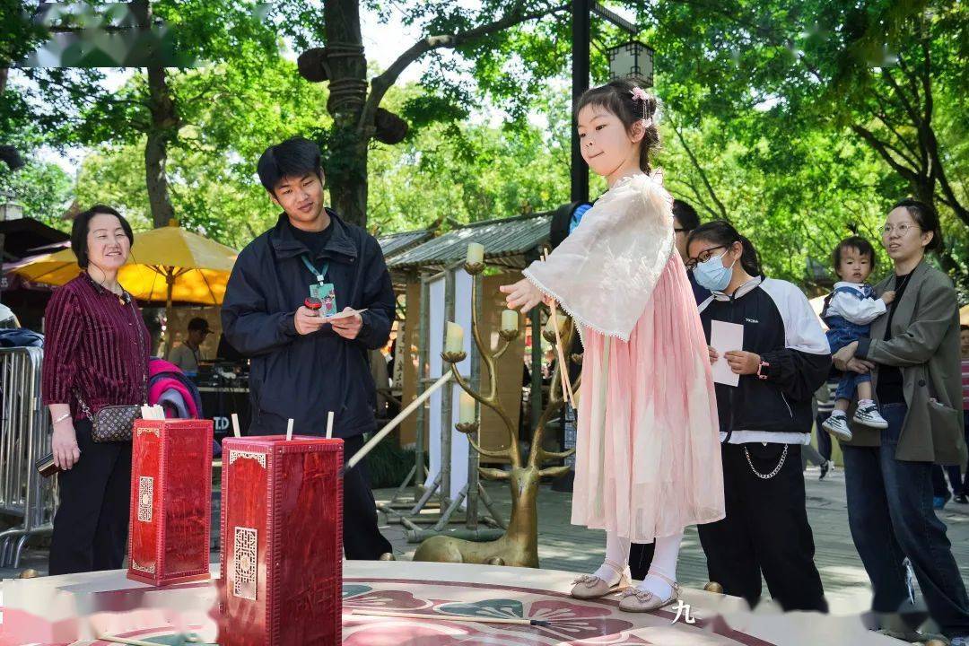 端午假期全国邮政快递业揽投快递包裹26.54亿件