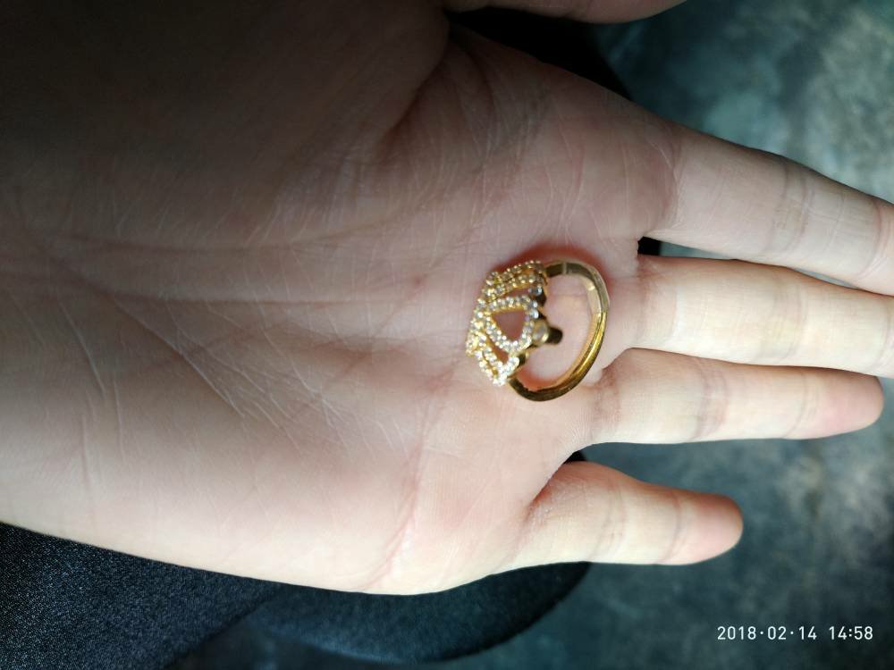 网购的“金”戒指没戴几天就掉色了 网上买到假货维权难现象调查