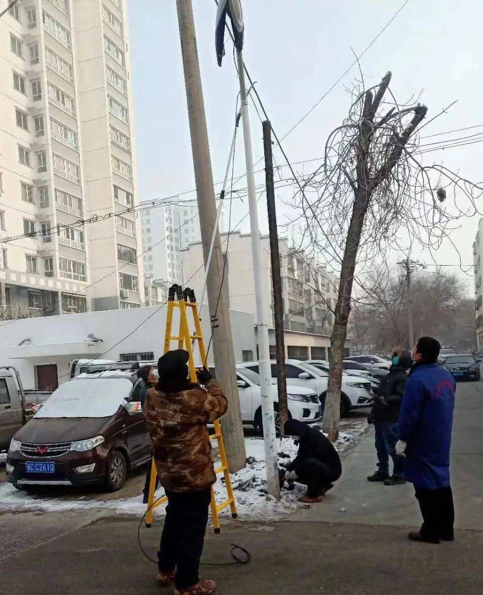 河南省洛阳市城乡一体化示范区 维修“小路灯” 点亮“大民生”