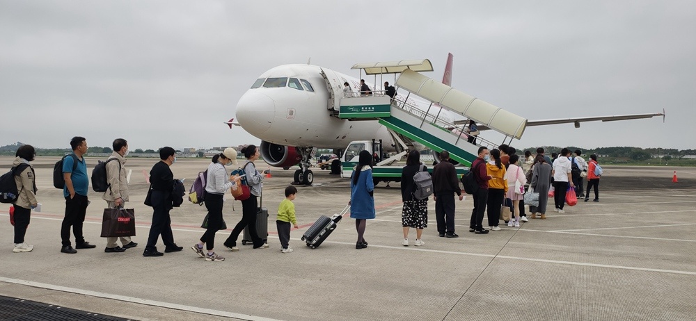 一周前瞻丨中国多项重要经济数据将公布；国内机票燃油附加费5日起下调