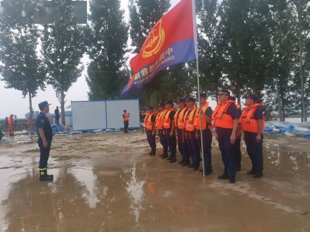 抢抓时机 黑龙江饶河县干部职工众志成城战洪水