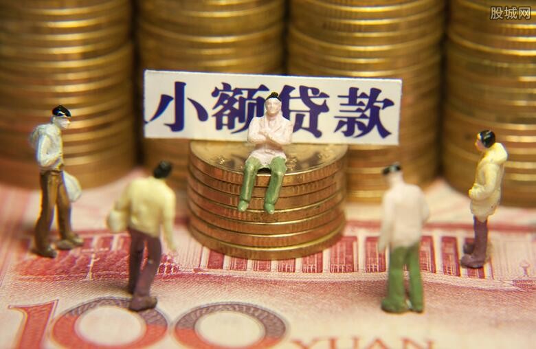 网贷加上服务费，年化利率竟达6480% 记者调查网贷套路多难清偿乱象