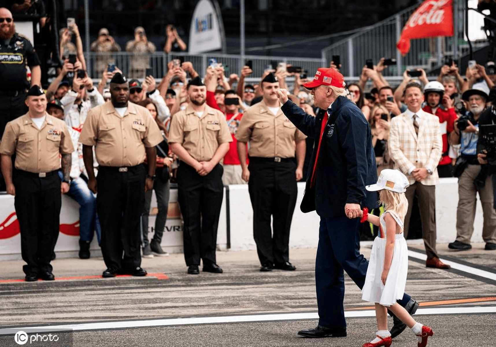 特朗普关税被叫停！拉爆这一赛道