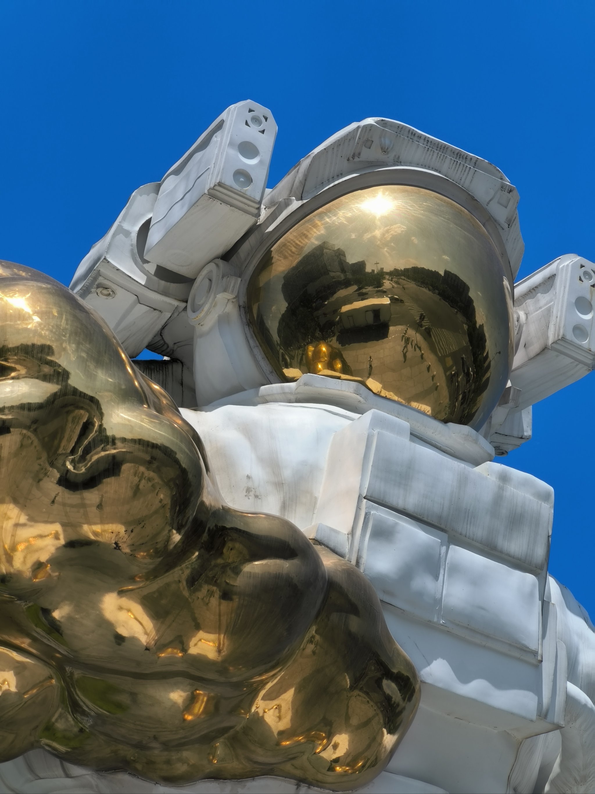 仿生水母机器人问世，机器人ETF基金（562360）连续4日获资金净流入，机构：头部企业产品即将进入量产阶段