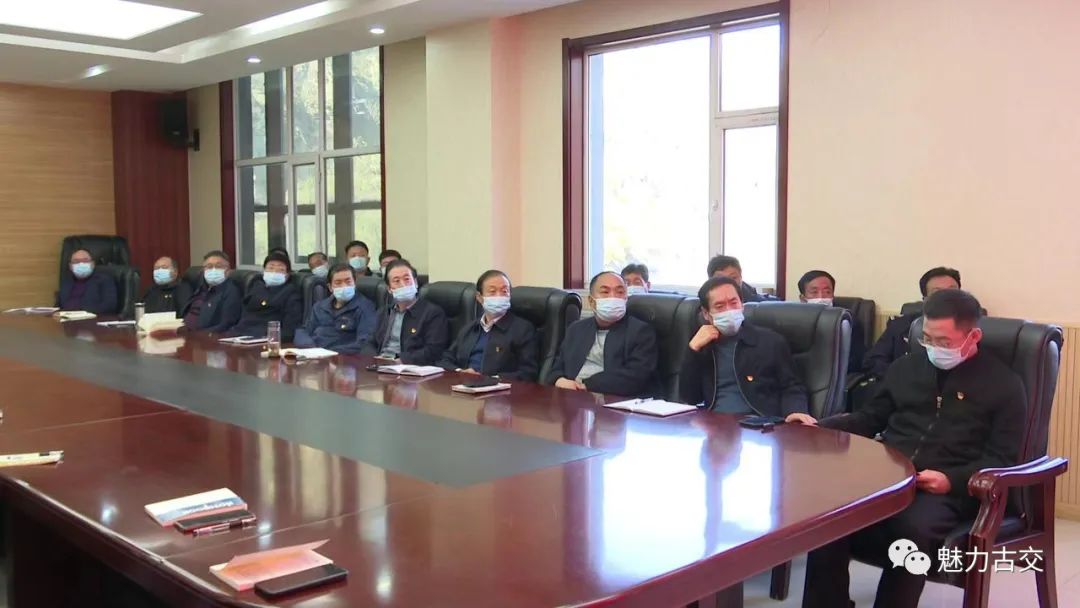 看，金秋盛会 谈，代表担当